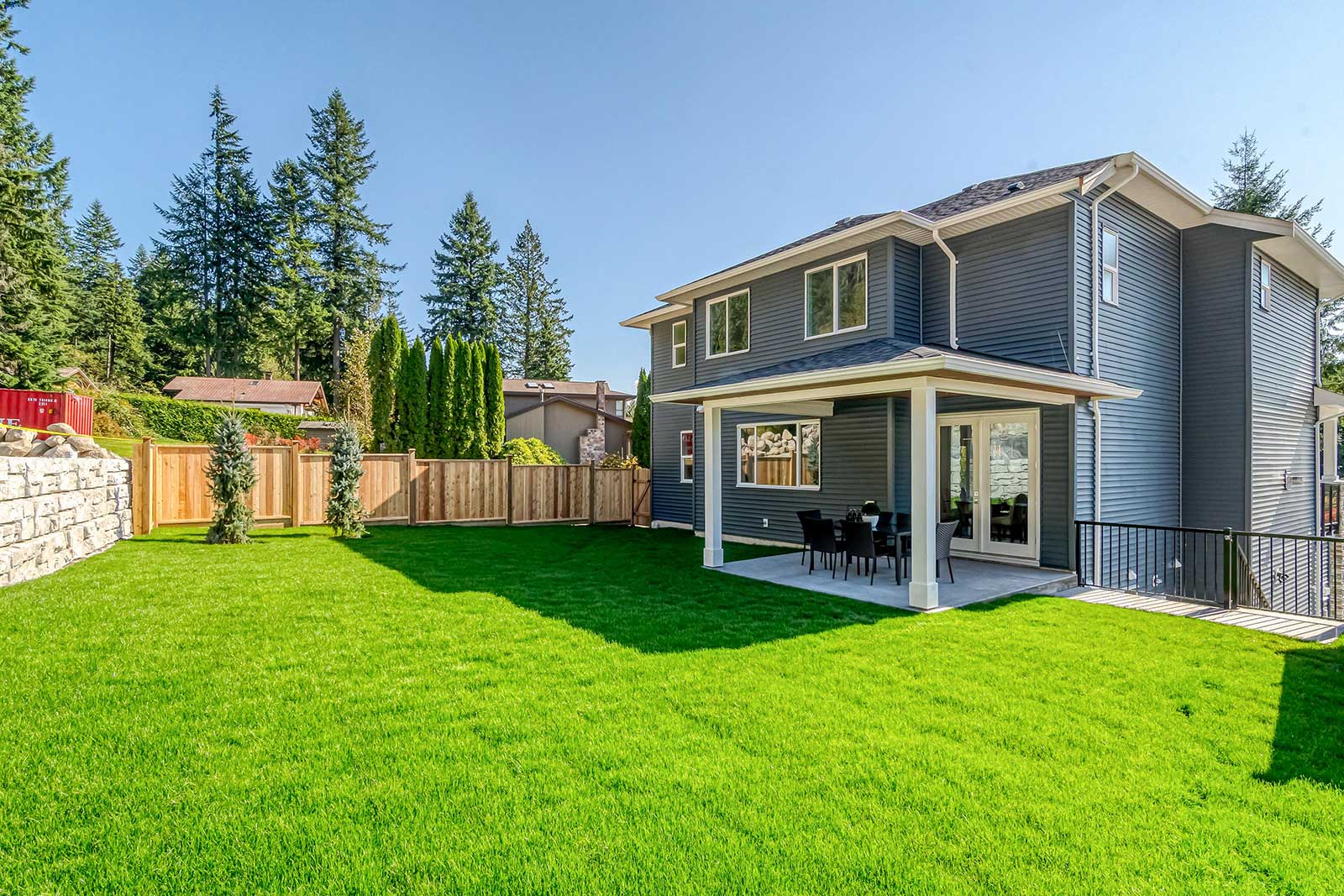 argyle-backyard-01.jpg