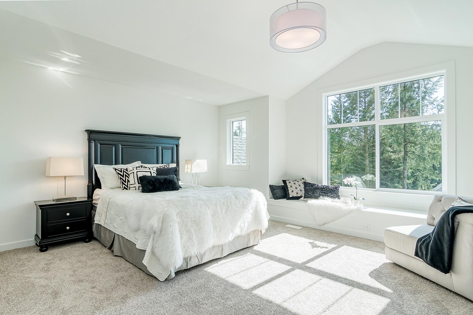 argyle-master-bedroom-01.jpg
